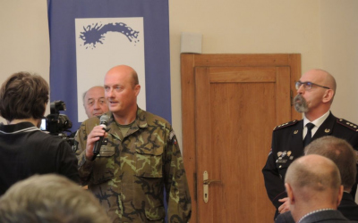 Hlavní kaplan představuje Duchovní službu v rezortu Ministerstva obrany ČR.